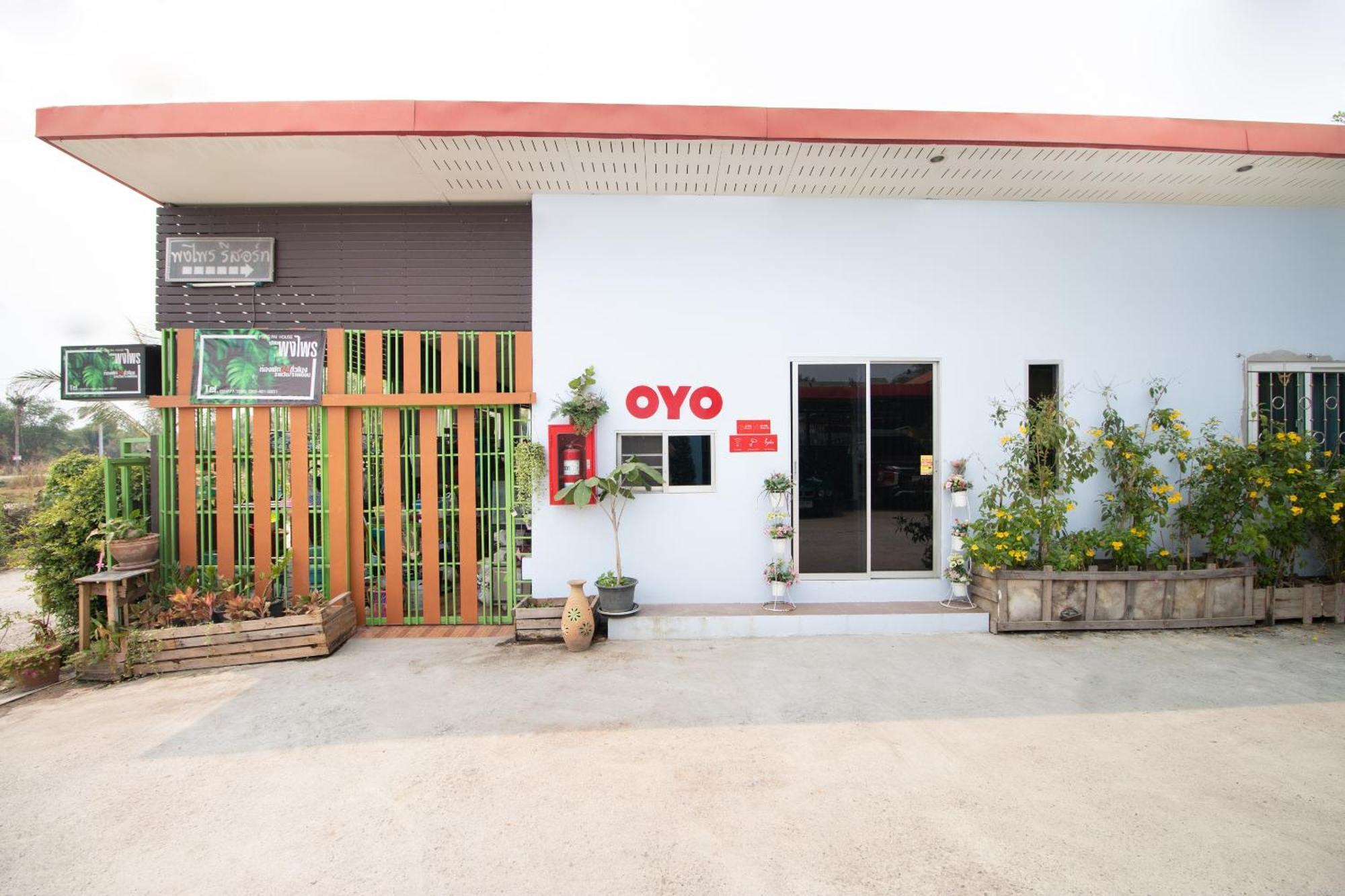 Oyo 644 Pong Pai House Hotel Bangkok Exterior foto